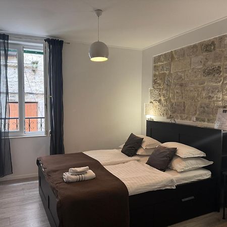 Palace Wall Residences Split Exterior foto
