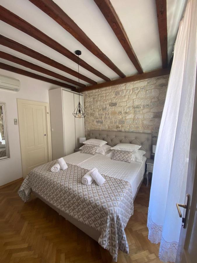 Palace Wall Residences Split Exterior foto